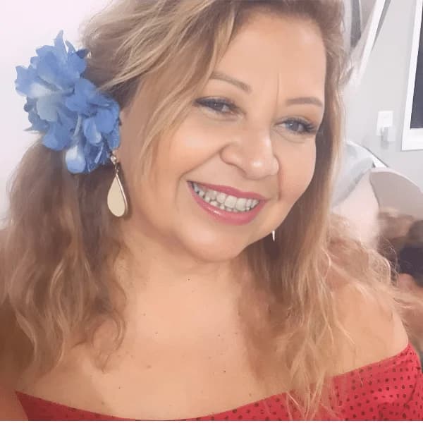 Mara R. dos Santos